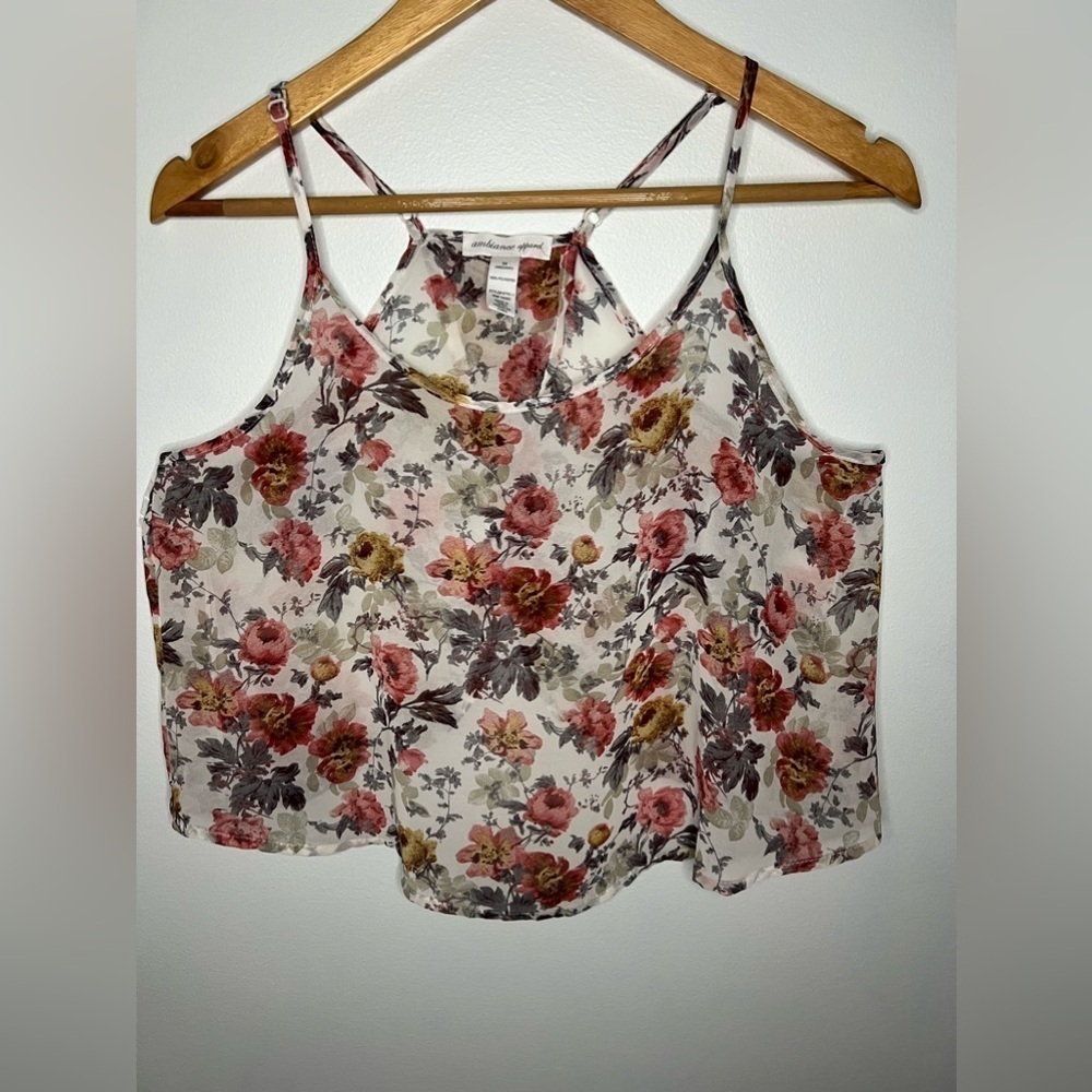 Very Cute Ambiance Apparel Floral Sheer Medium top - Picture 4 of 7